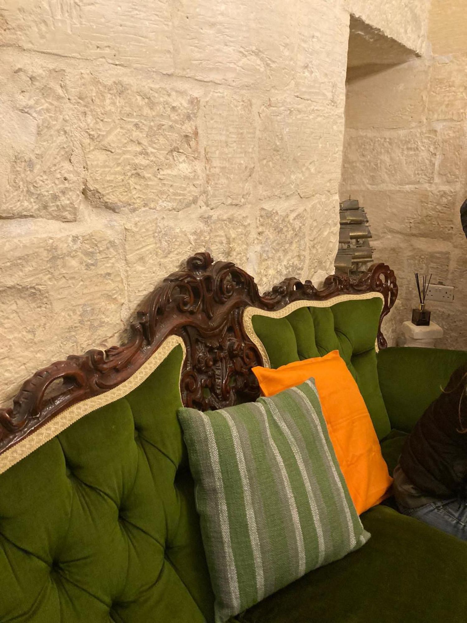 شقة Charming Central Townhouse In Sliema Steps From Promenade And Sliema Ferry المظهر الخارجي الصورة
