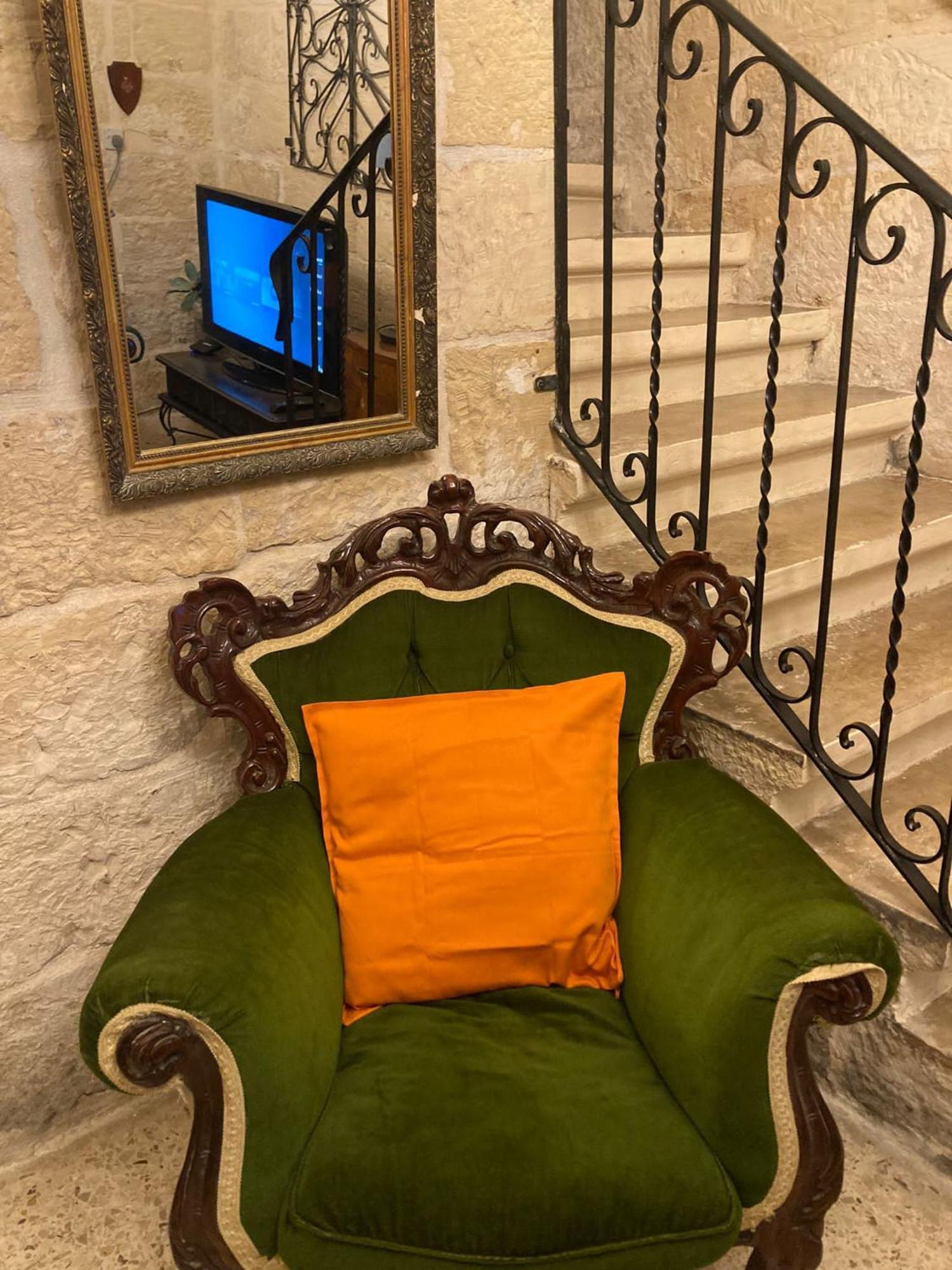 شقة Charming Central Townhouse In Sliema Steps From Promenade And Sliema Ferry المظهر الخارجي الصورة